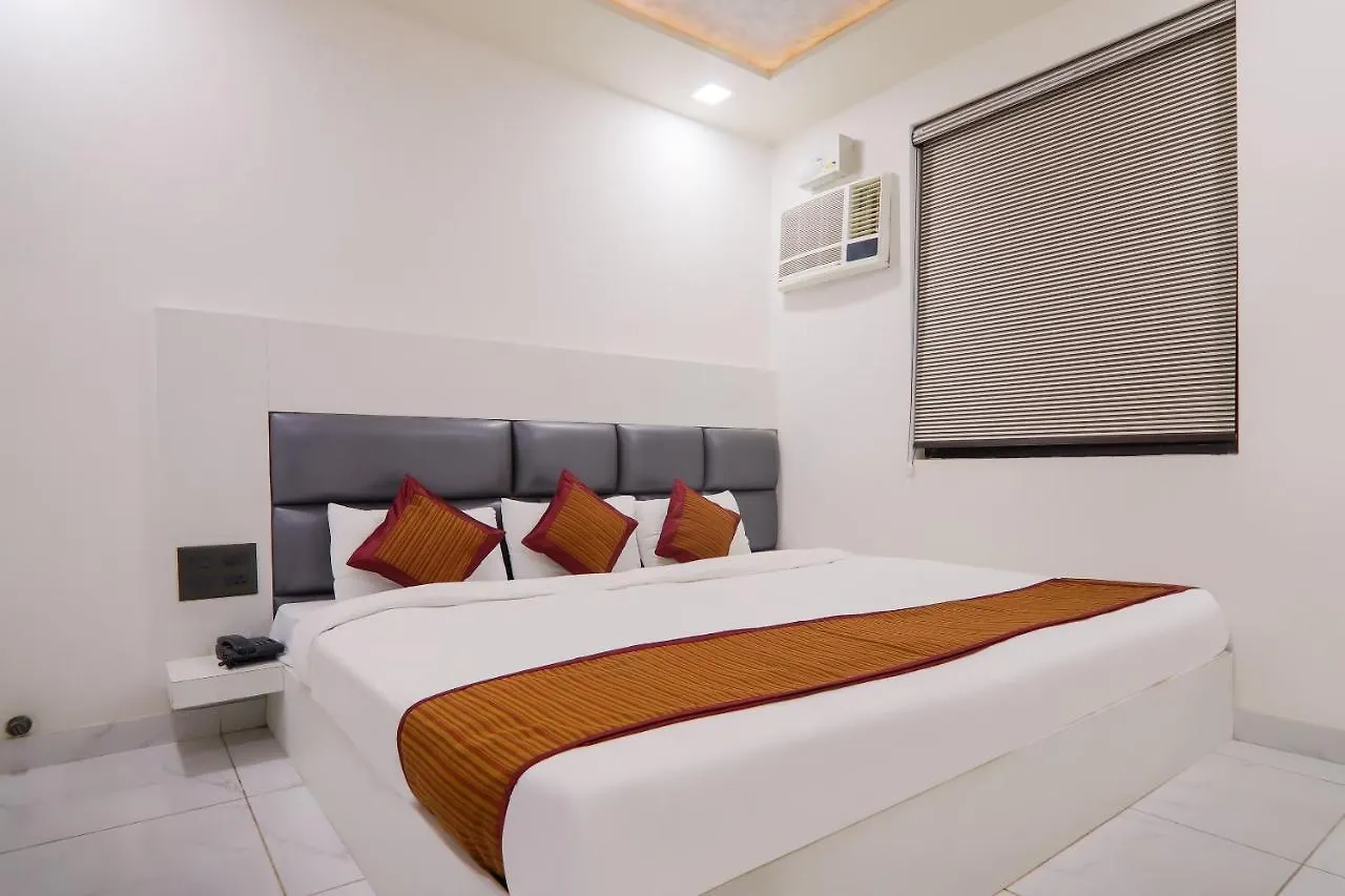 Hotel Grand Sparrow Inn Agra